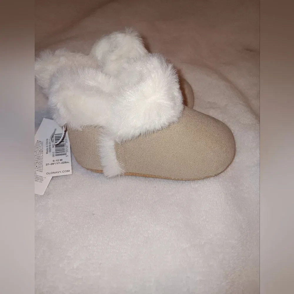 Old Navy Unisex Cozy Faux-Fur Tan Baby 6-12M Booties NWT